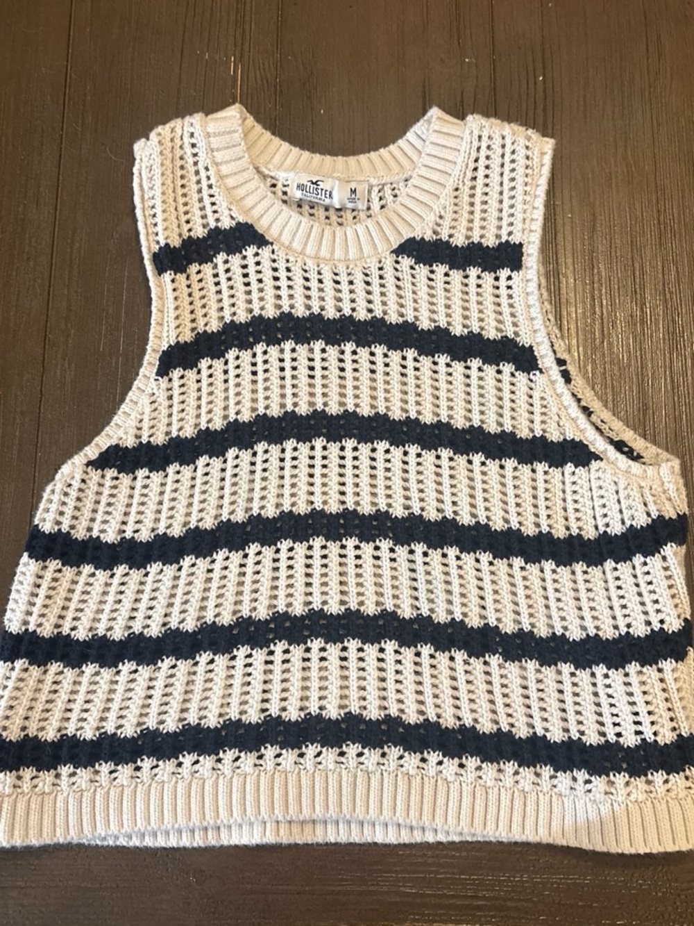 Hollister Striped Open-Knit Cropped Tank in Cream and Navy